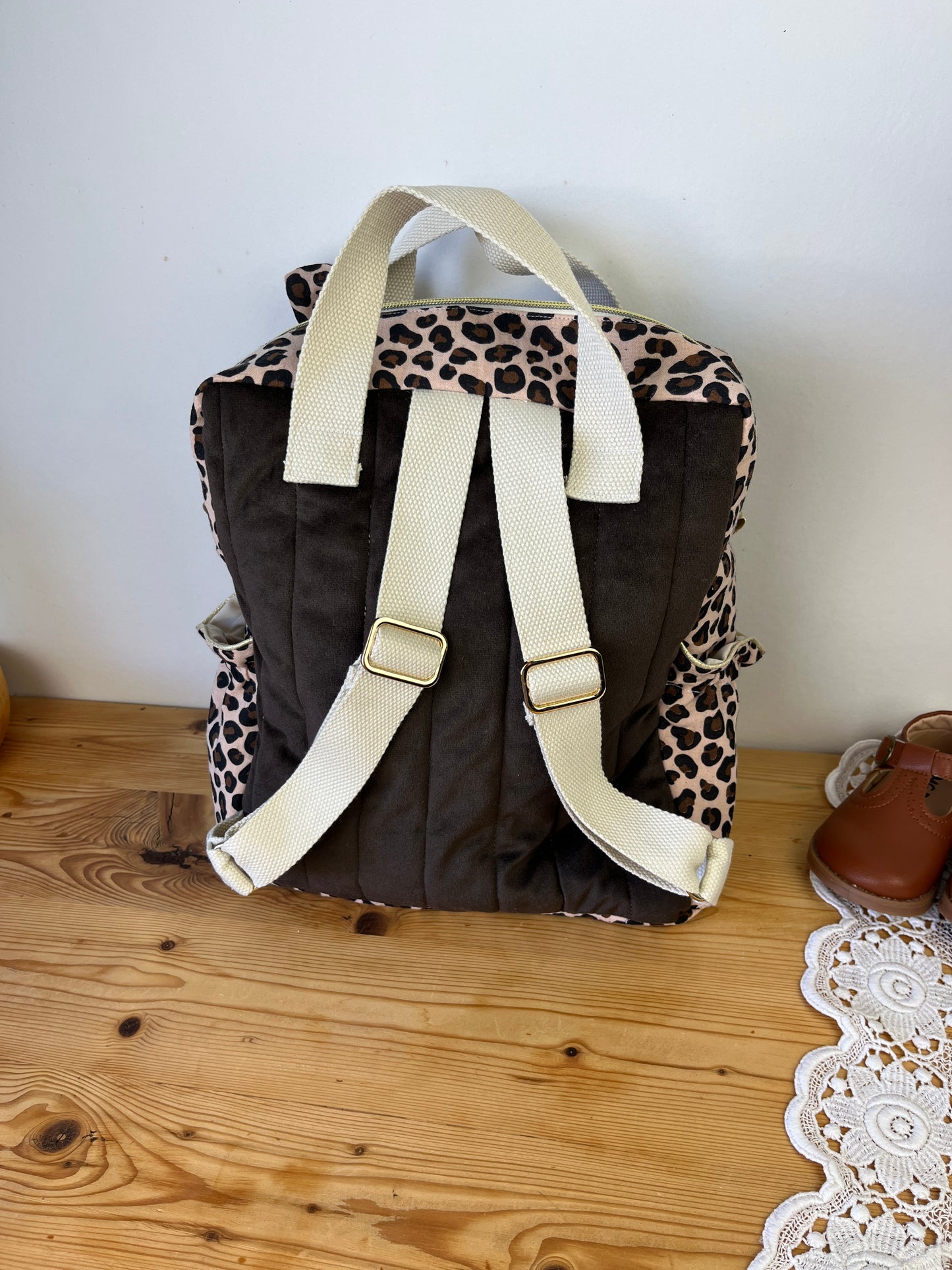 Le sac à dos enfant Ombeline gaze et velours chocolat