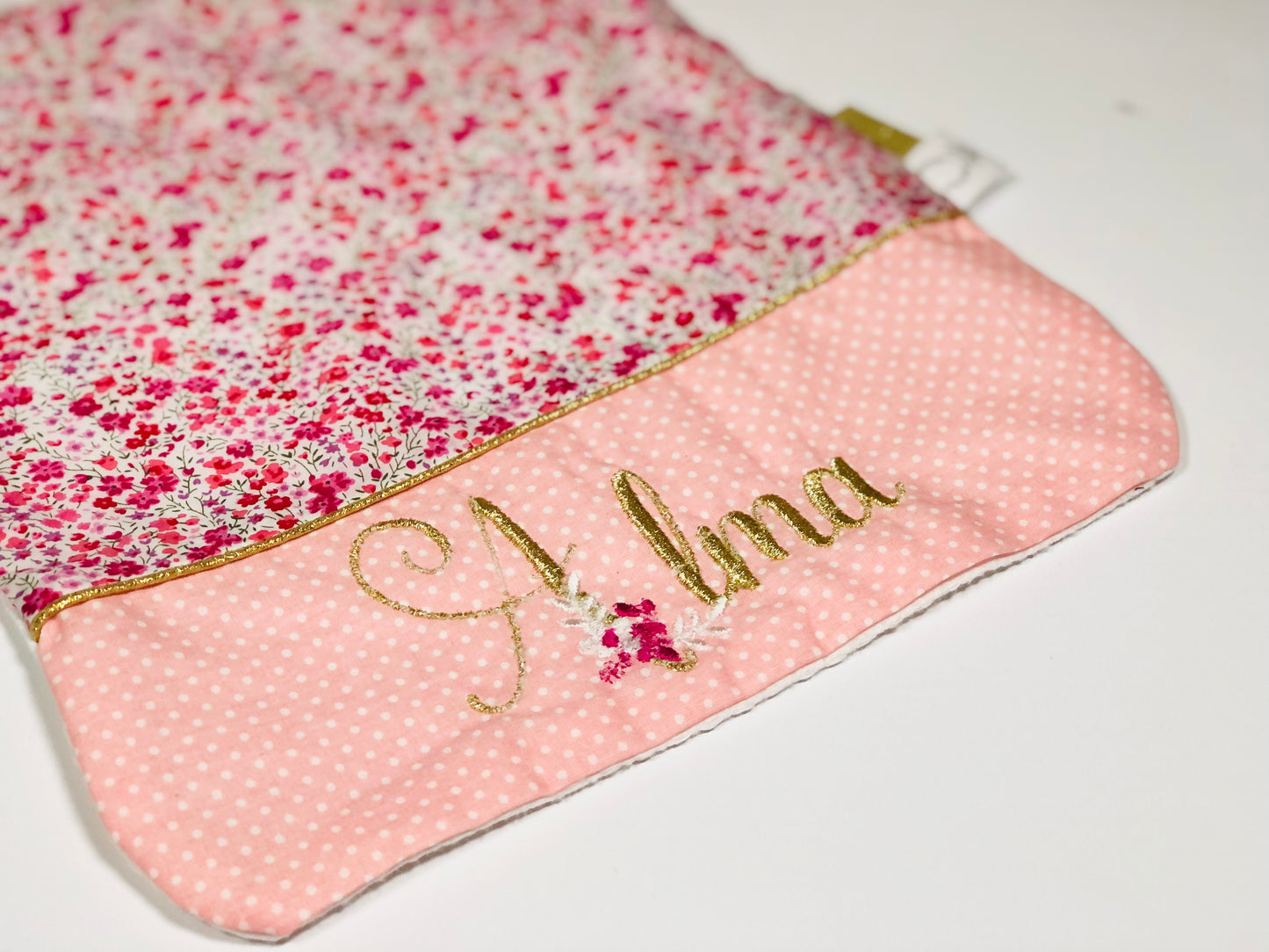 La serviette élastiquée 100% personnalisable