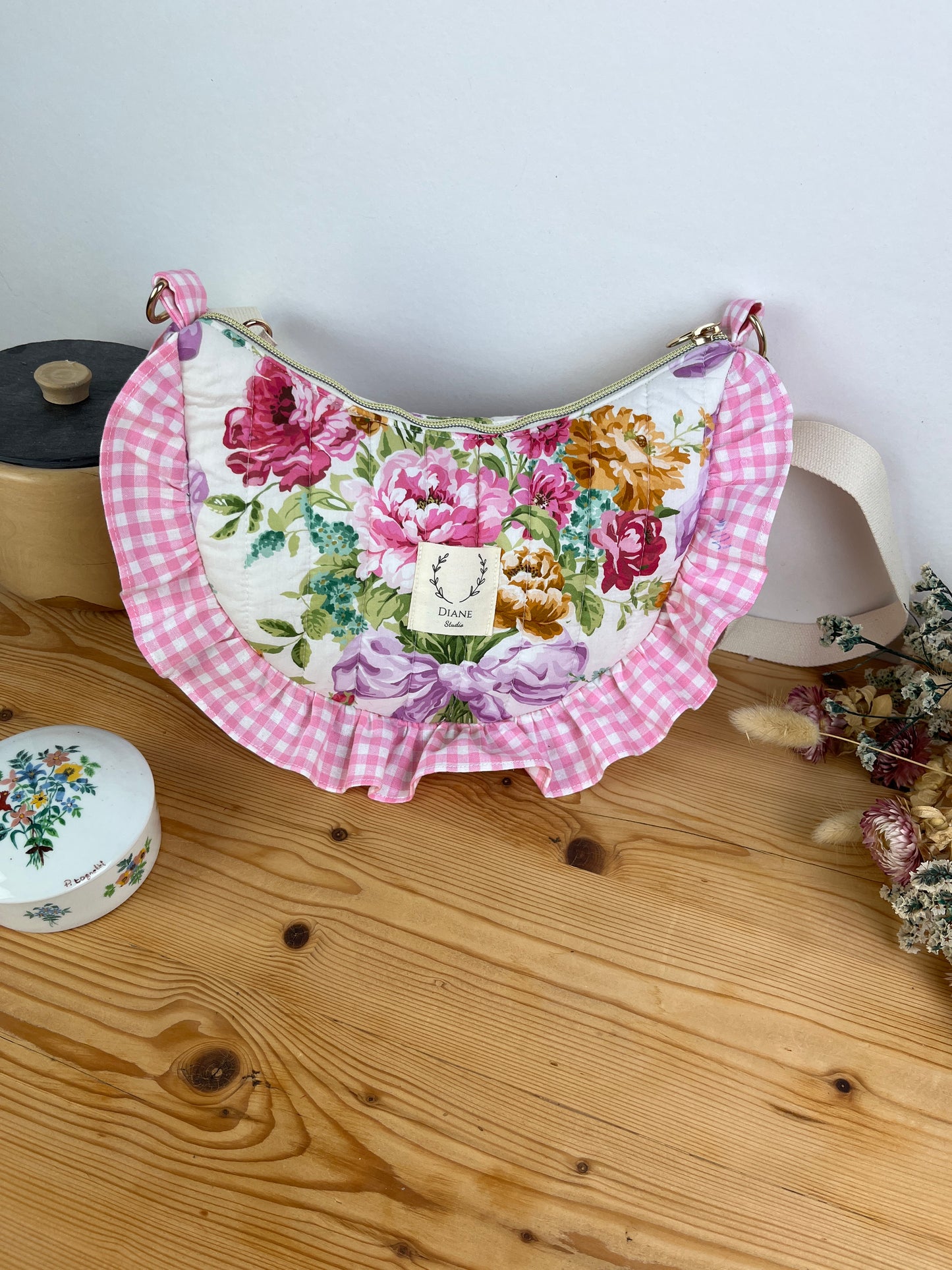 Milan le sac croissant matelassé Liberty of London Bridgerton