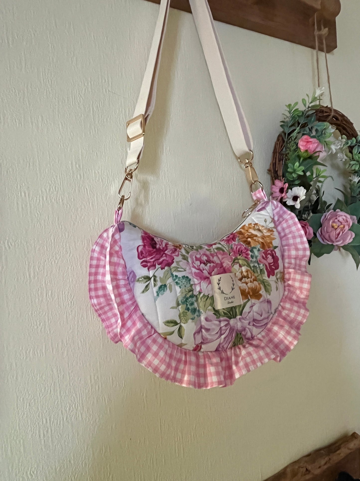 Milan le sac croissant matelassé Liberty of London Bridgerton