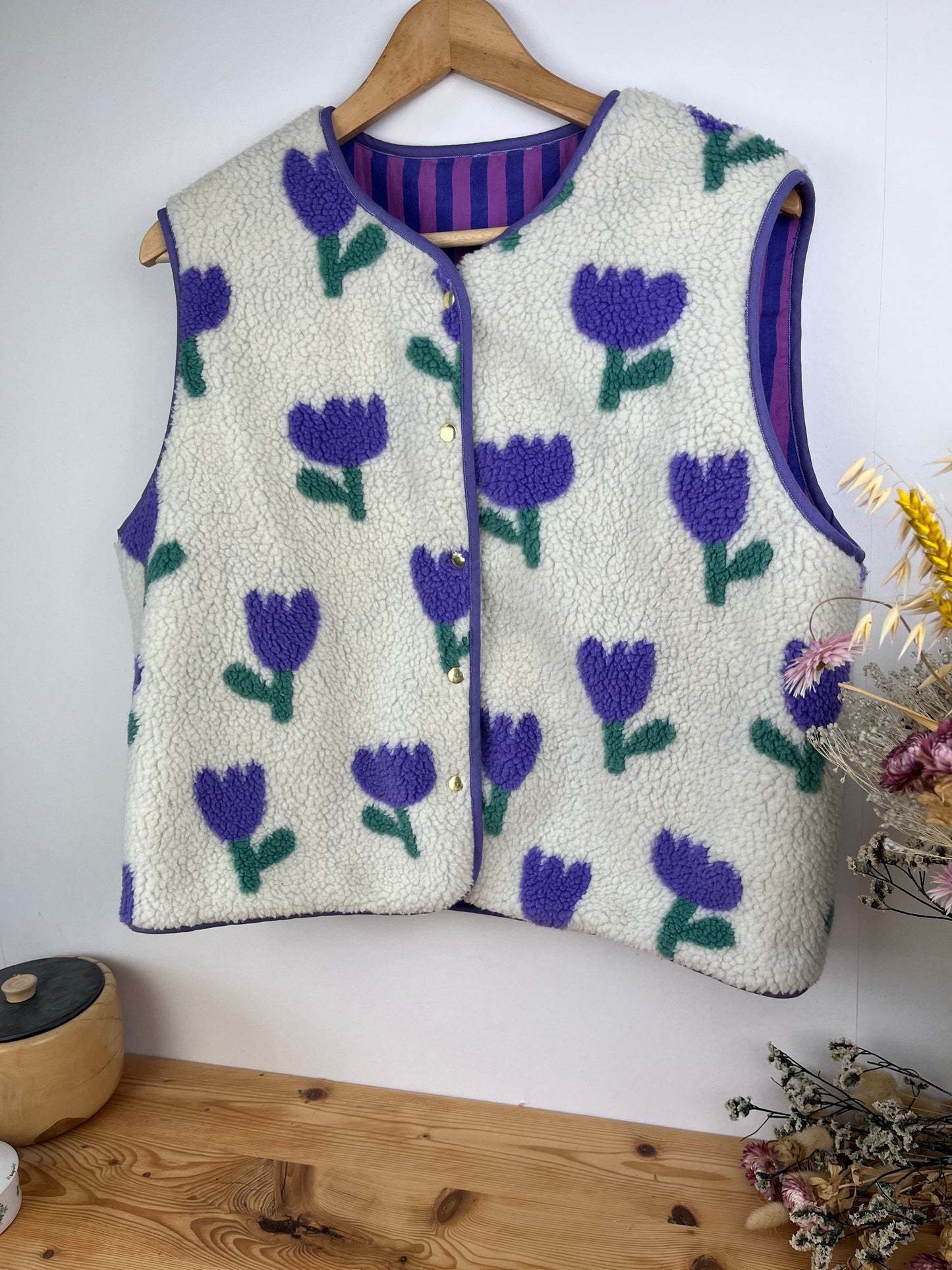 Le gilet Coraliane sherpa tulipes mauve -sur commande