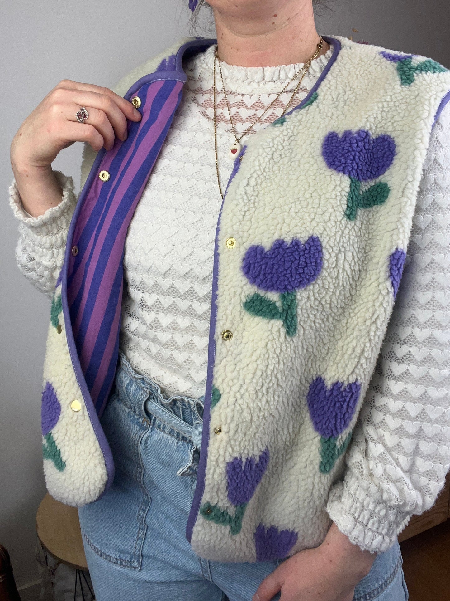 Le gilet Coraliane sherpa tulipes mauve -sur commande