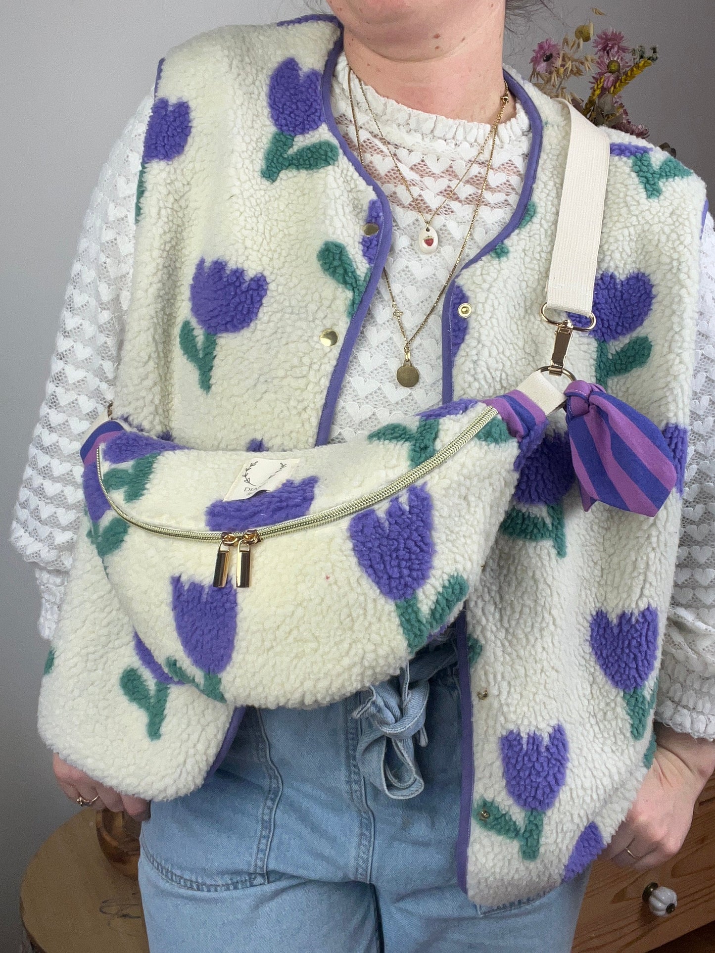 Le gilet Coraliane sherpa tulipes mauve -sur commande