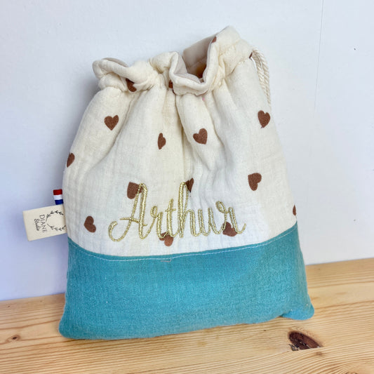 Pochon personnalisé eucalyptus et coeurs chocolat