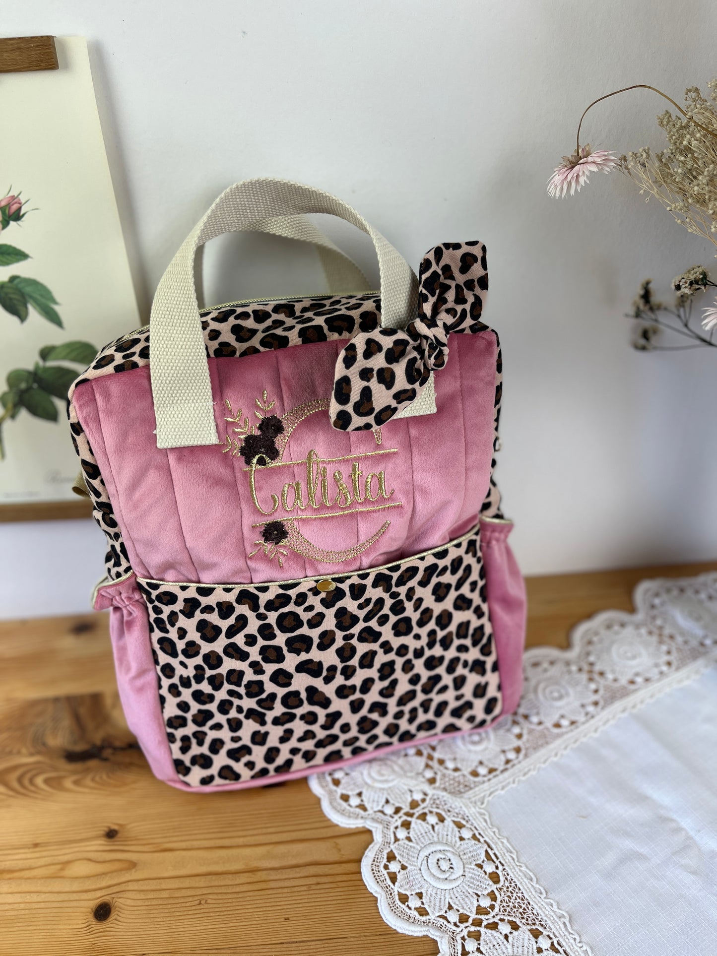Le sac à dos enfant Ombeline gaze léopard et velours rose thé