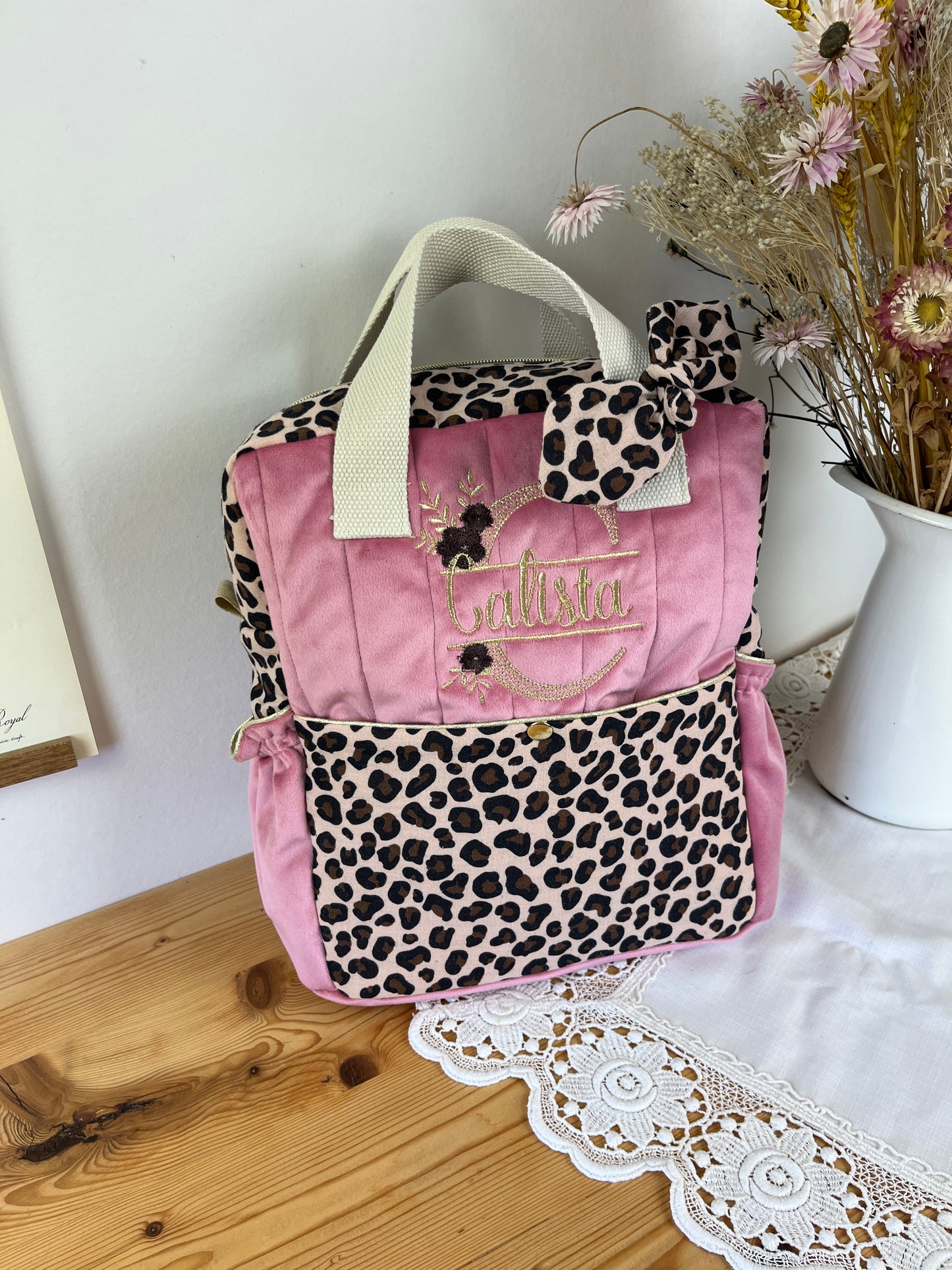Le sac à dos enfant Ombeline gaze léopard et velours rose thé