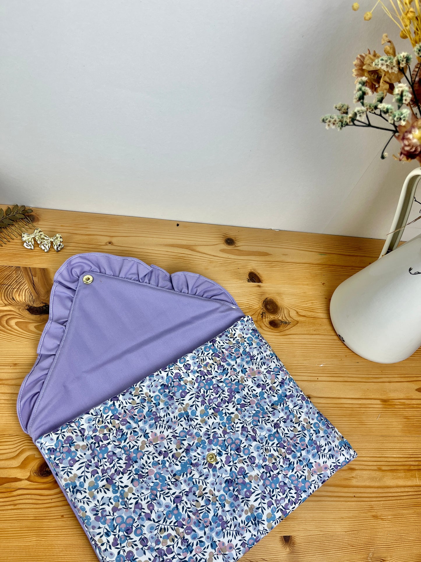 Pochette Charlotte matelassée wiltshire lilas et gabardine lilas