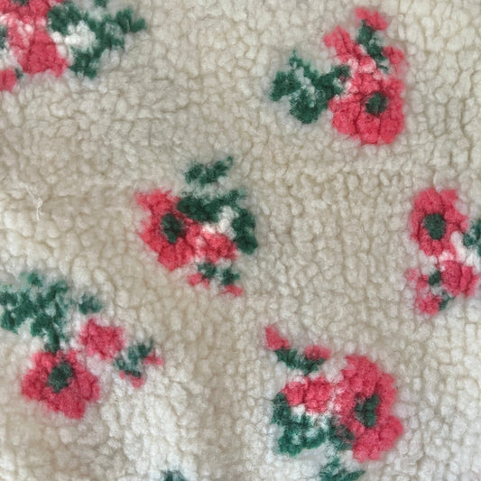 NOUVEAU ! Fausse fourrure fleurs framboise- sans broderie