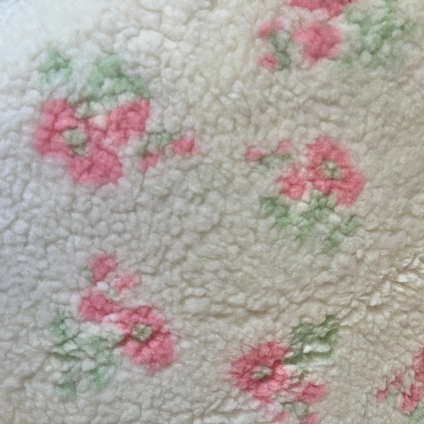 NOUVEAU ! Fausse fourrure fleurs pastel - sans broderie