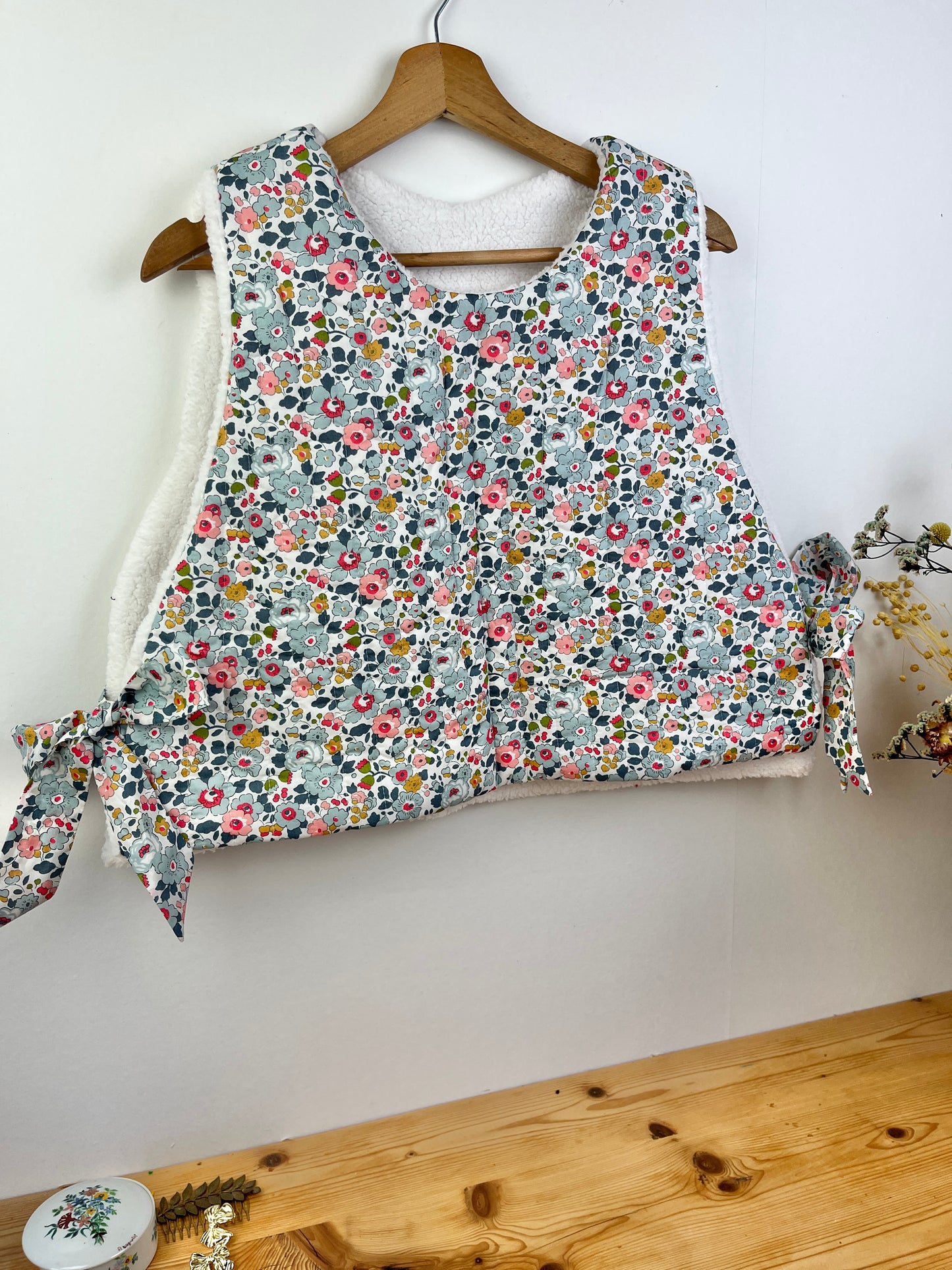 Le pull Joséphine betsy porcelaine et sherpa