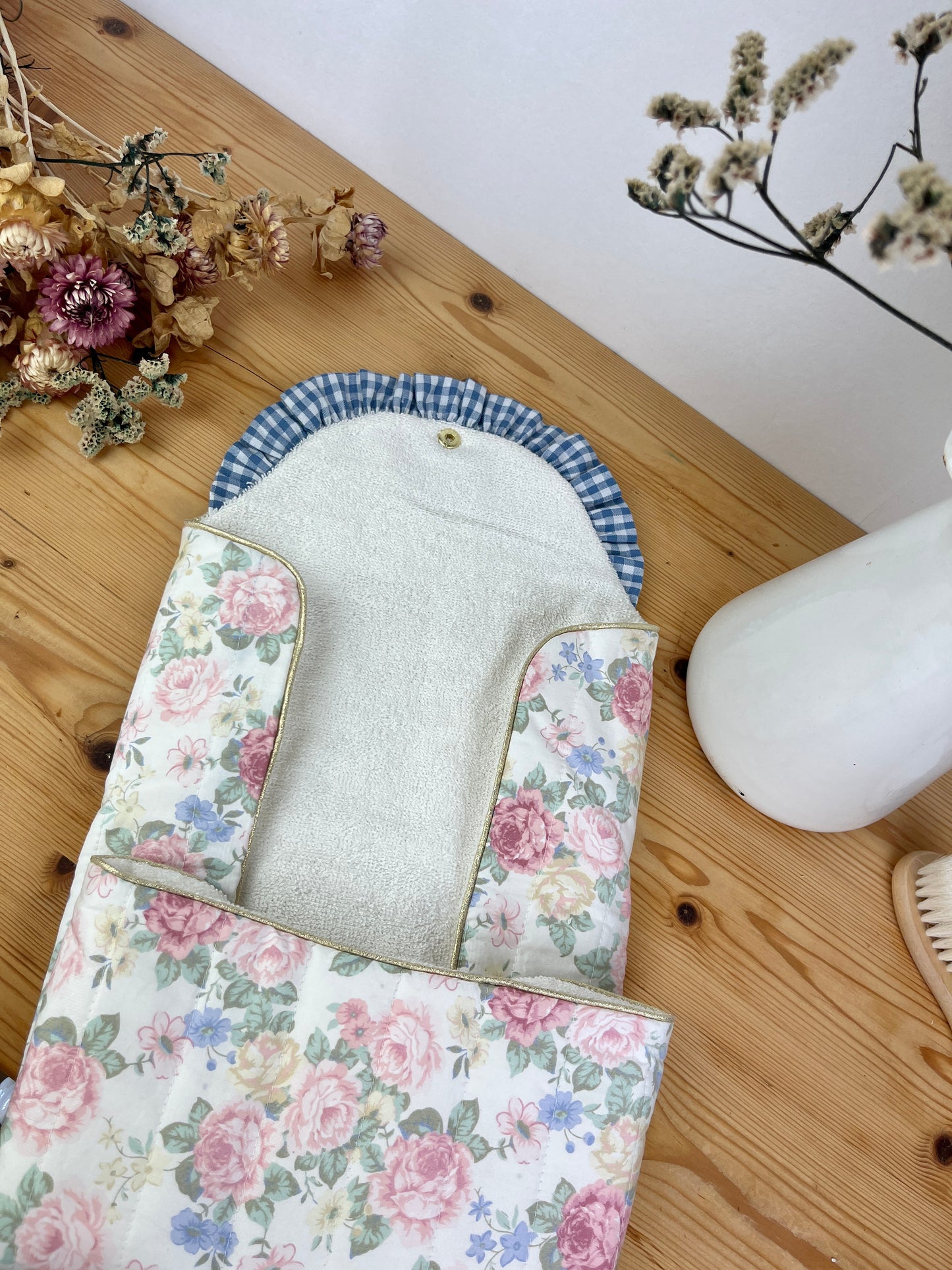 Le matelas à langer nomade Aude et vichy bleu