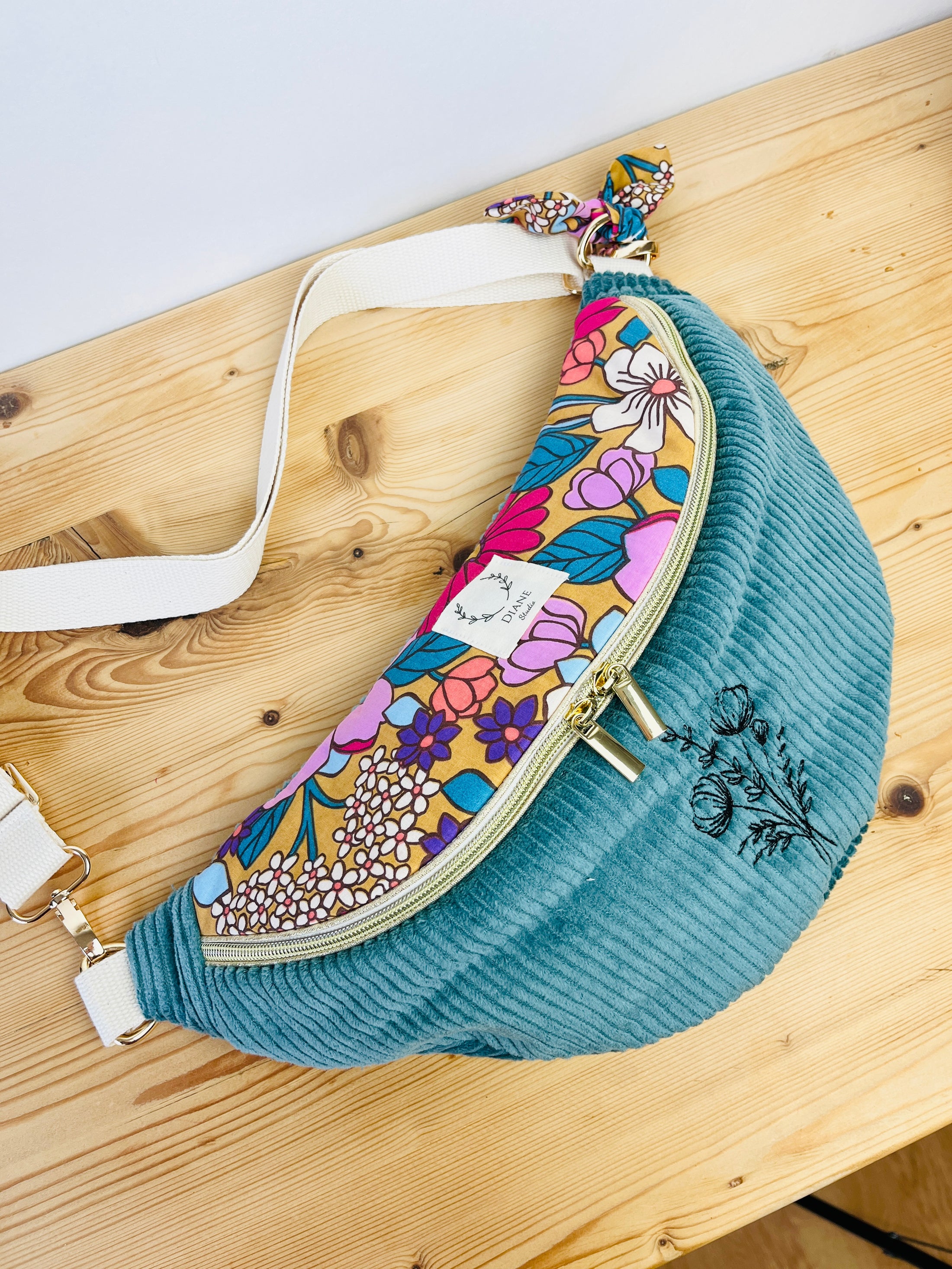 Sac banane personnalisable le Raffin?� �?? Diane Studio