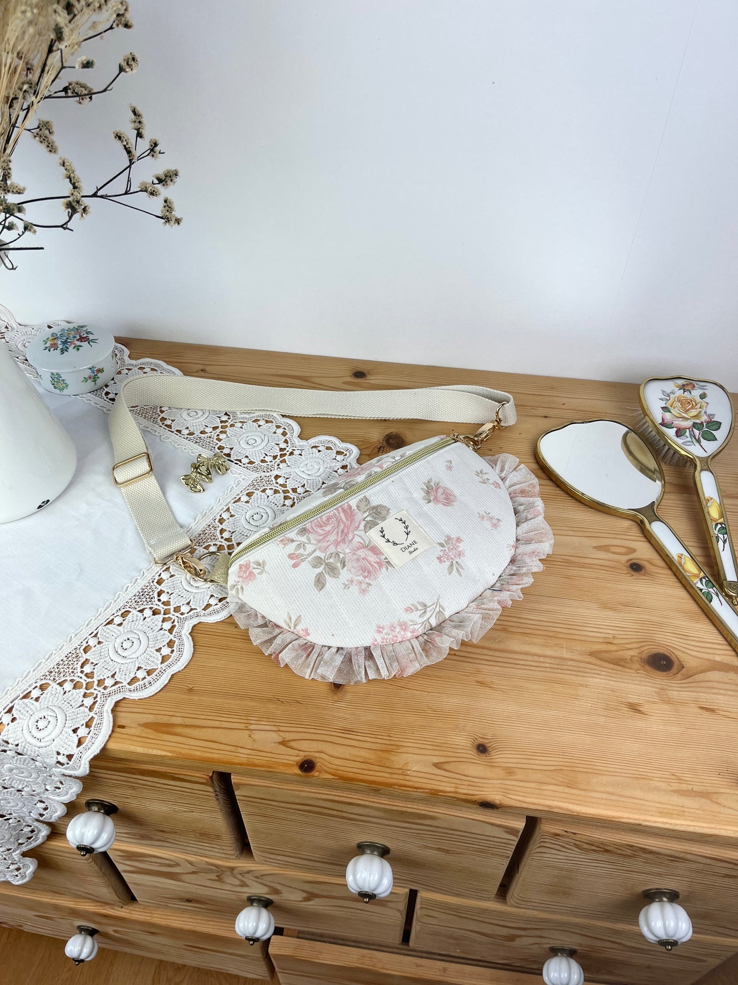 Le sac banane jacquard rose