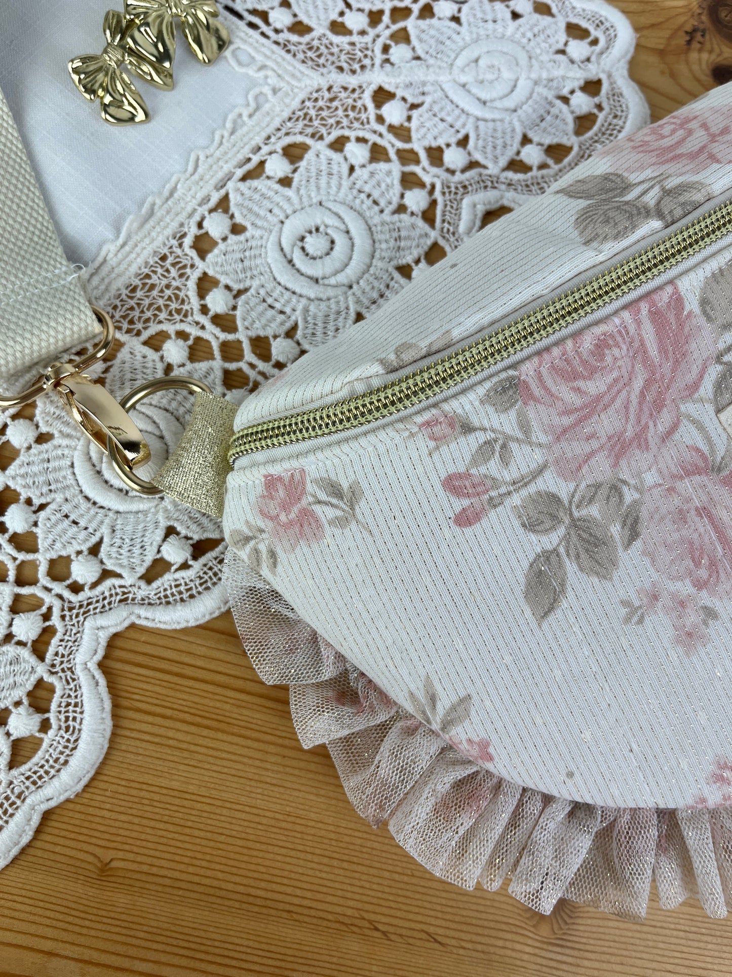 Le sac banane jacquard rose