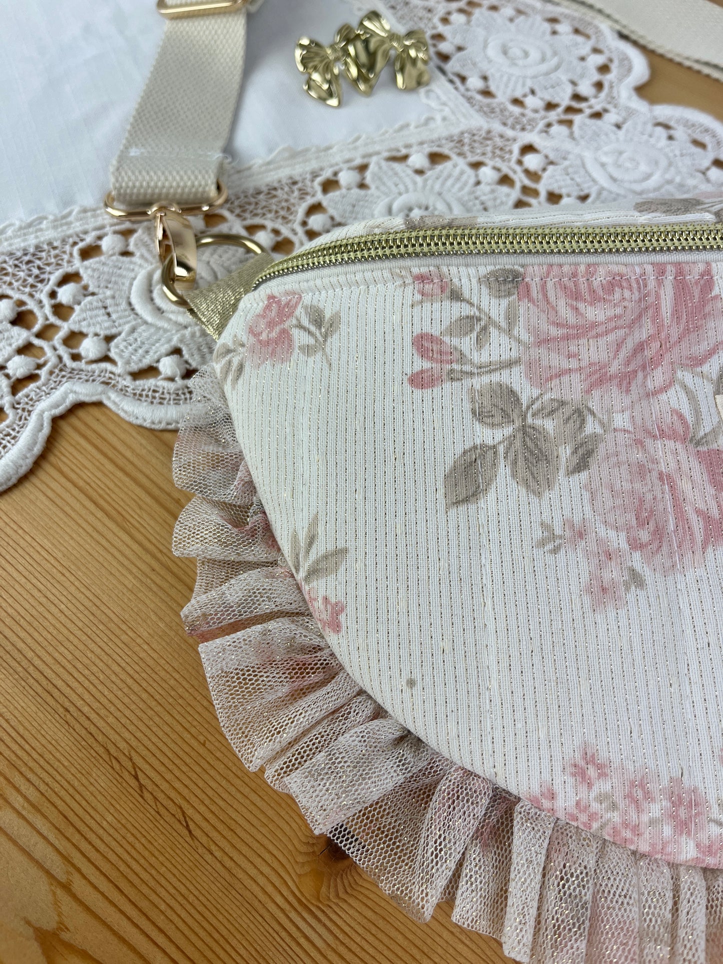 Le sac banane jacquard rose
