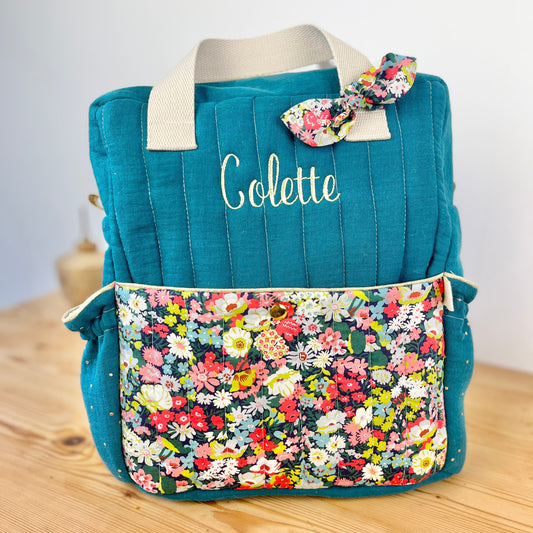 Le sac à dos enfant Ombeline personnalisé double gaze paon et Liberty thorpe tutti frutti