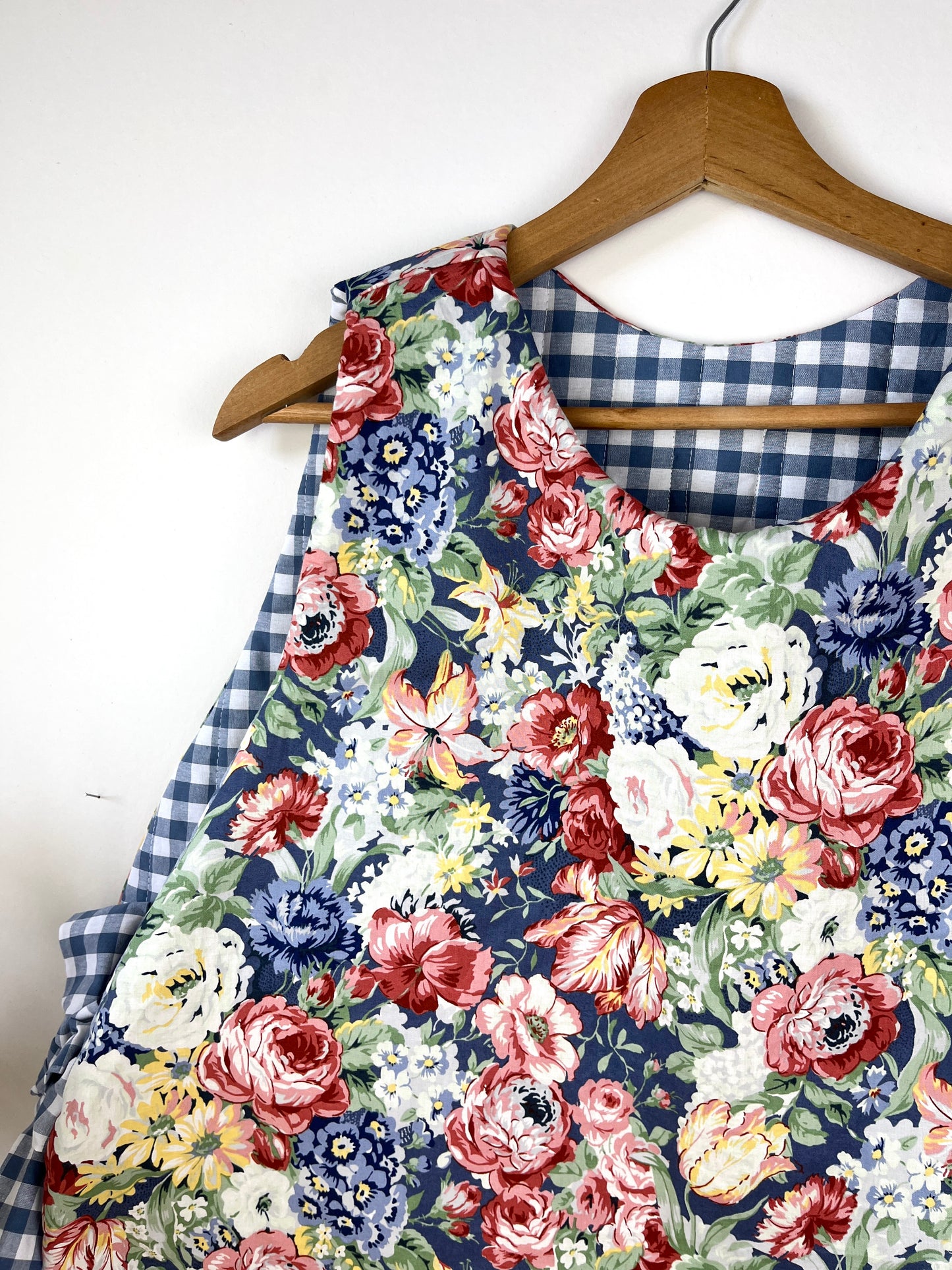 Le pull Joséphine roses et vichy bleu- édition limitée sur commande