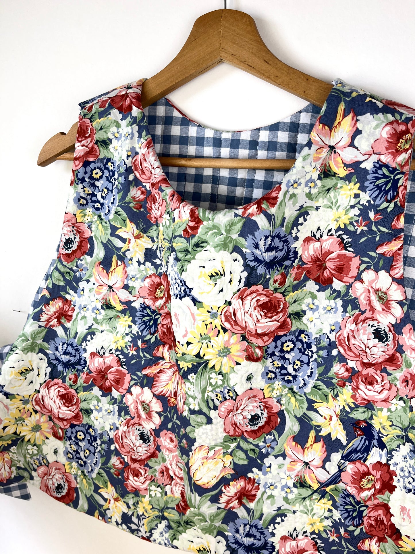 Le pull Joséphine roses et vichy bleu- édition limitée sur commande