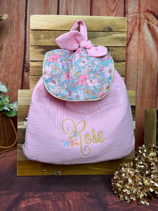 Le sac à dos enfant personnalisé Églantine double gaze rose liberty meadow