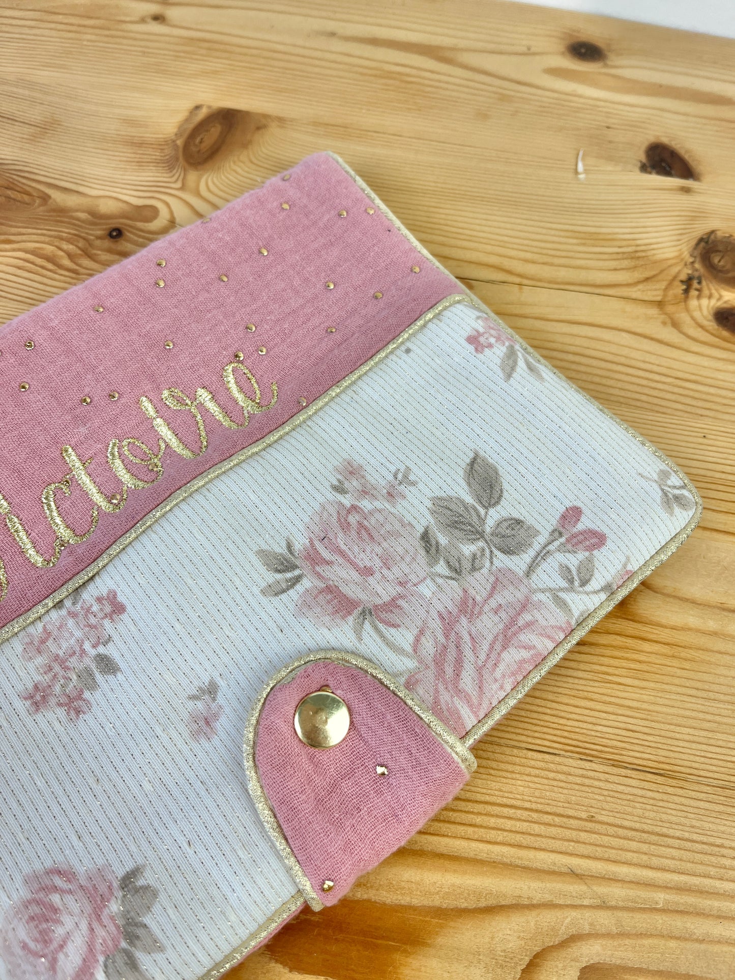 Chloé le protège carnet jacquard et double gaze rose
