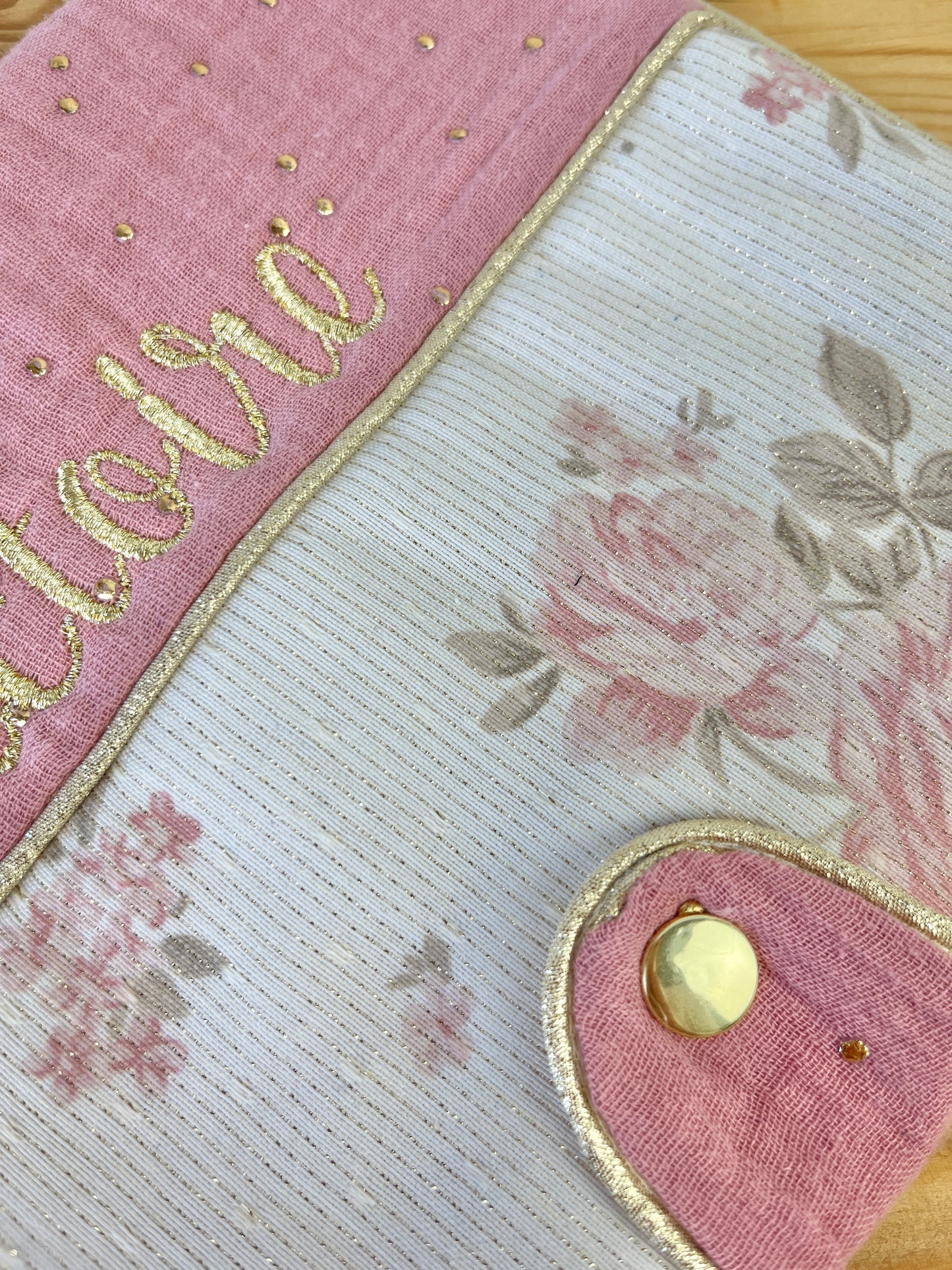 Chloé le protège carnet jacquard et double gaze rose