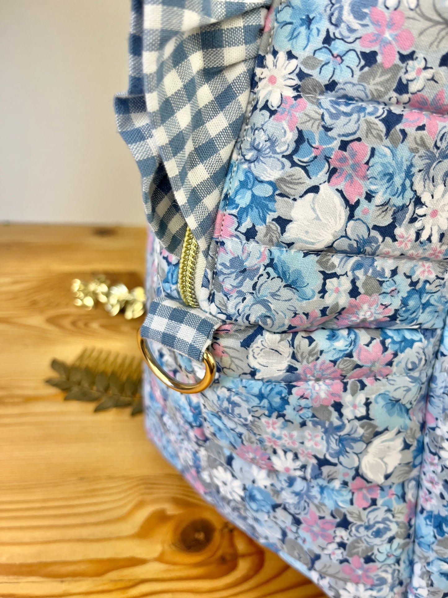 Ensemble sac et trousse de beauté volant matelassé