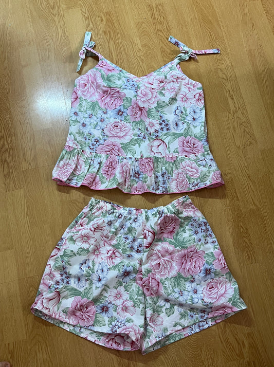 NOUVEAU ! Esmée le top à nouer