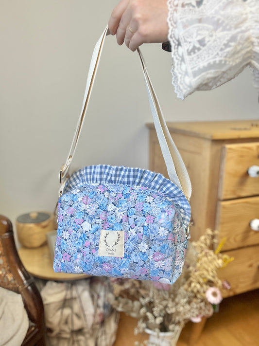 Colette, the 100% customizable shoulder bag